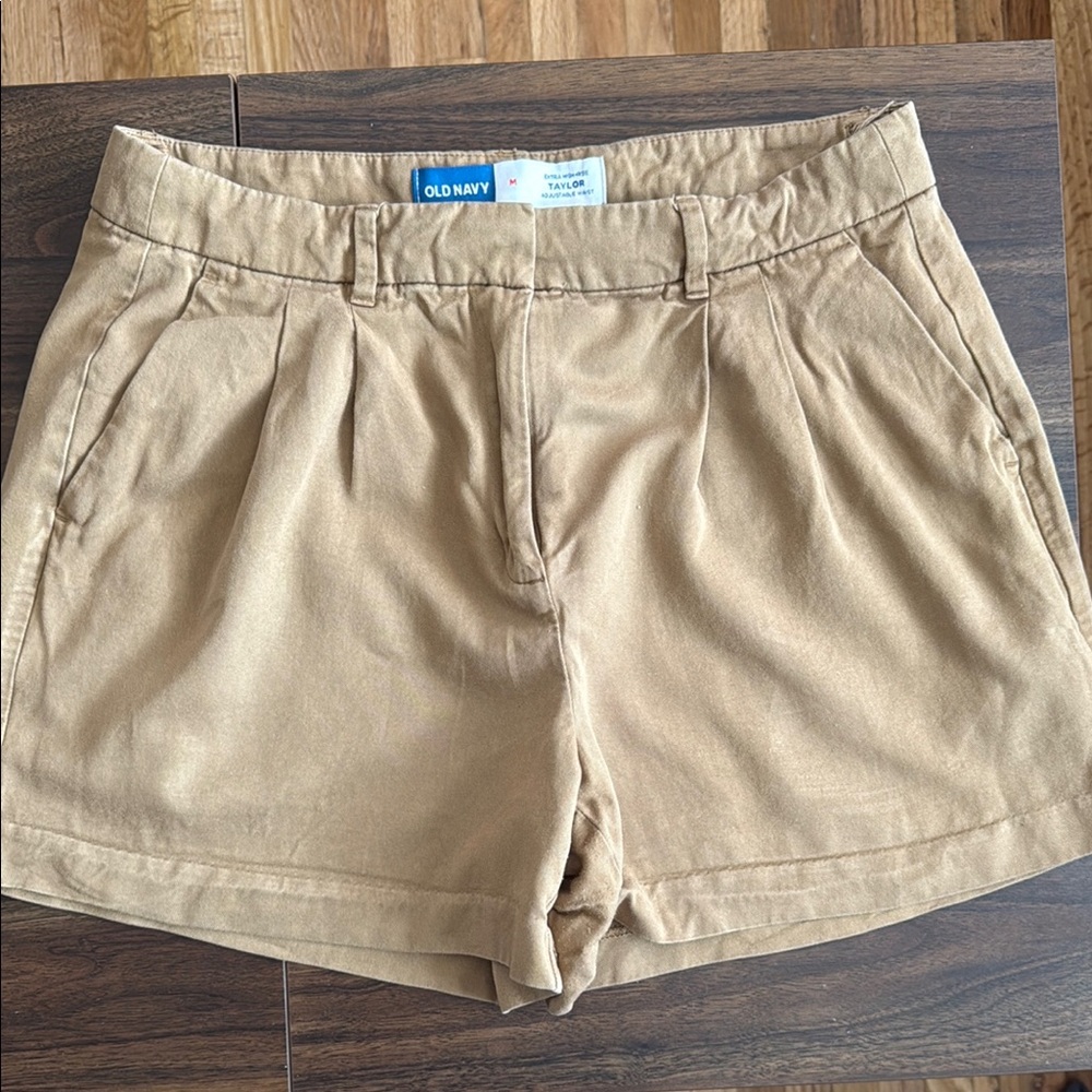 Old Navy Women's Khaki Shorts